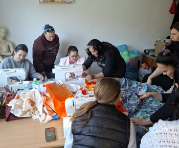 Rozvojový tím v akcii / Šijeme spolu - foto